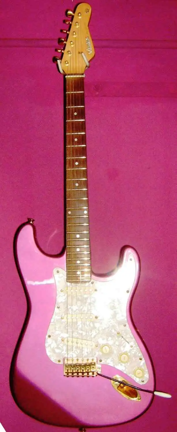  Tradition Series Electric guitar