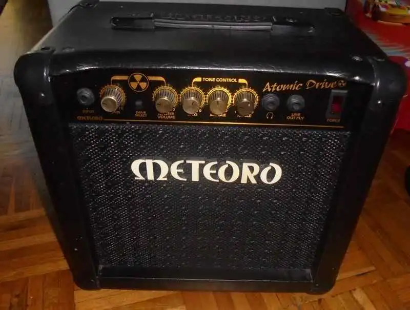  Atomic Drive Gitárkombó