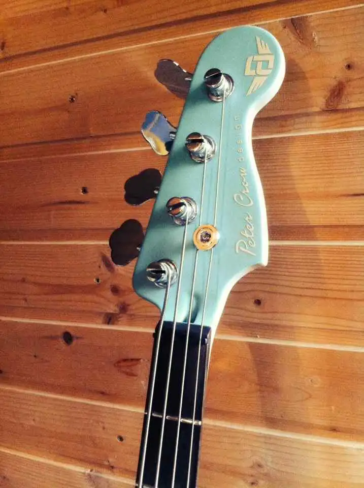 Peter Crow Design Basszusgitár