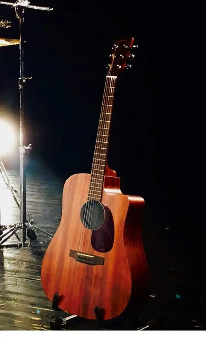  000mc-15e Electro-acoustic guitar