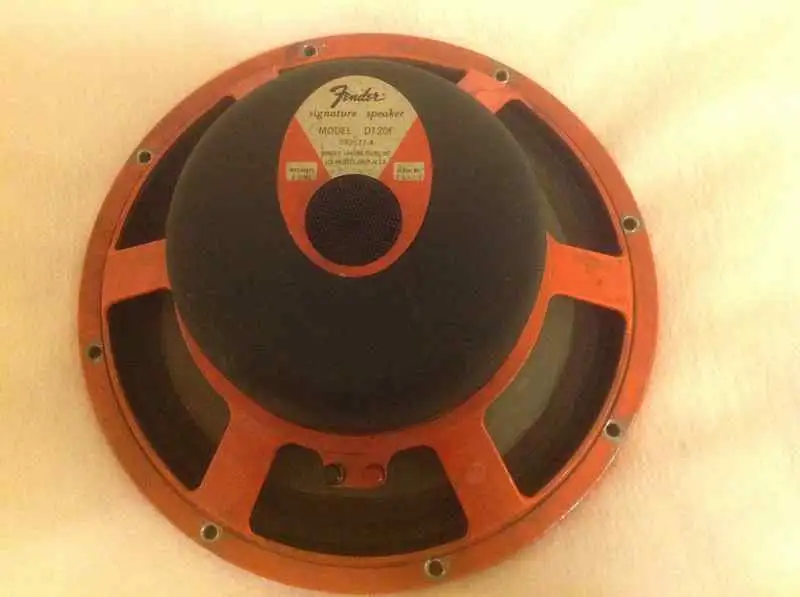 JBL Fender JBL D120F Hangszóró