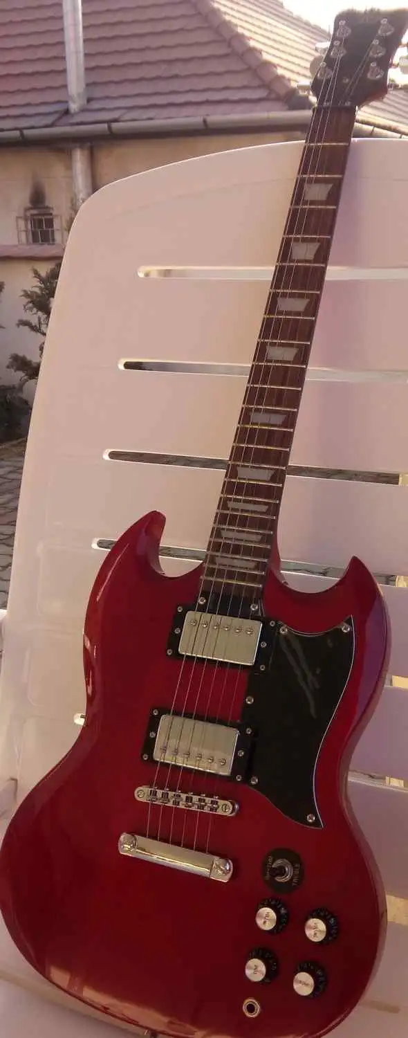 HK  Guitarra eléctrica