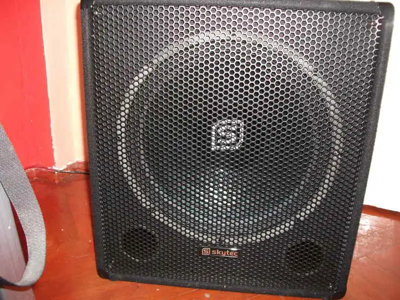 SKYTEC SMWA 15 Aktív szubláda