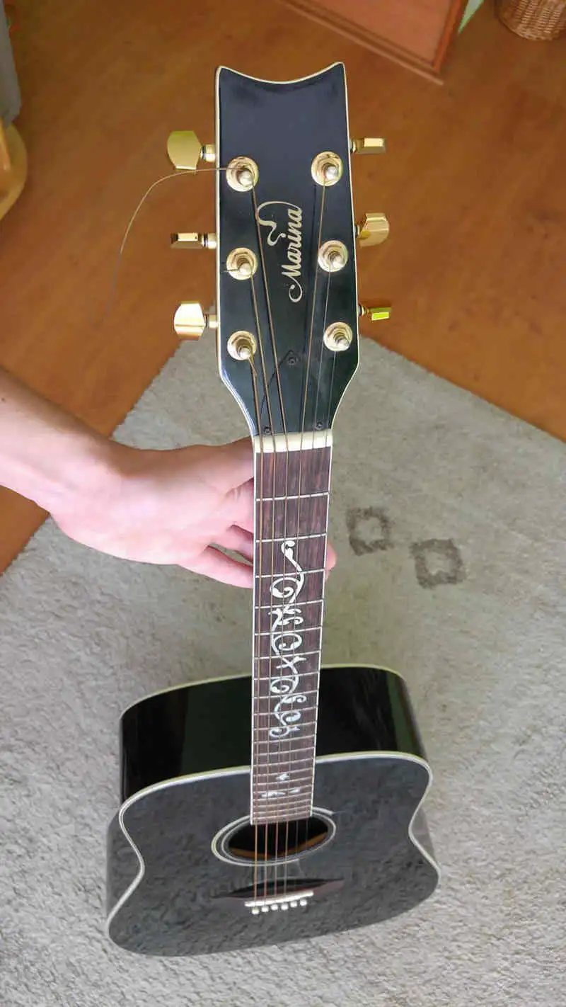  M-32B Guitarra acústica