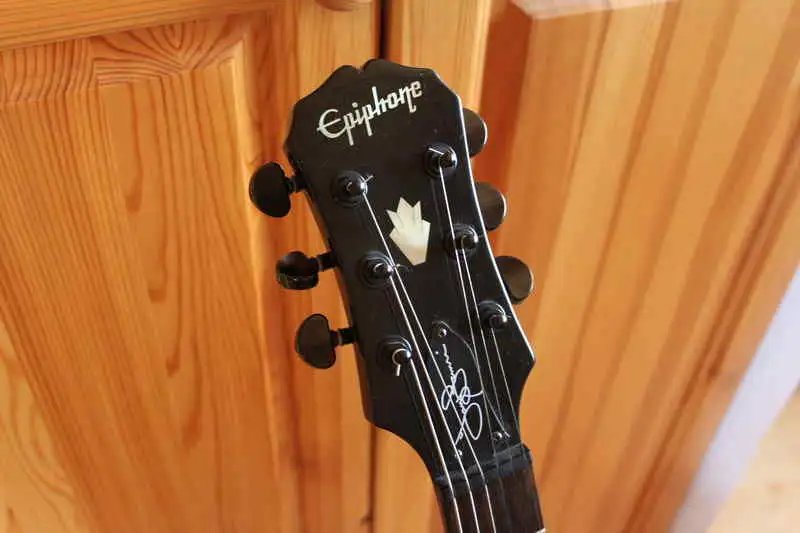 Epiphone G-400 Tony Iommi Guitarra eléctrica