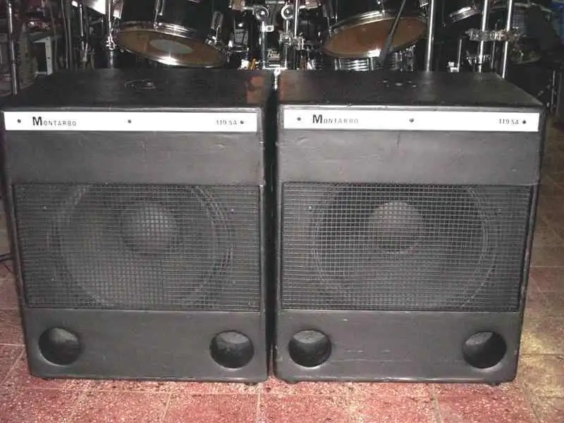  600W-os  sub Altavoz activo