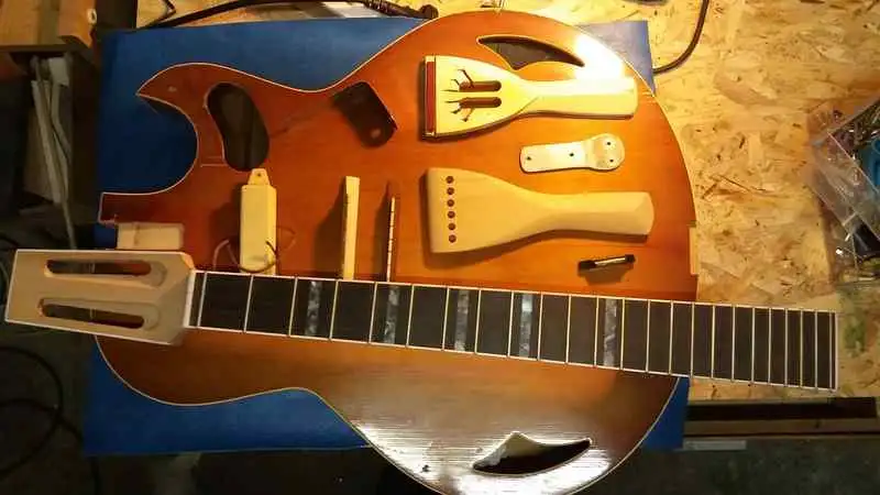Szegedi Hangszergyár Akusztikus Jazzgitár