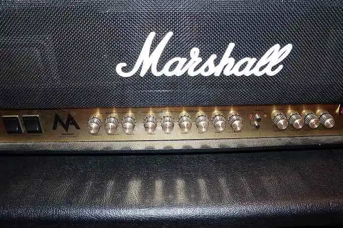 Marshall MA100 fullcső Fej és láda