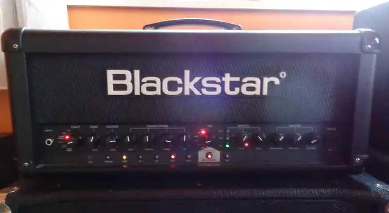 Blackstar ID 60 TVP LÁBKAPCSOLÓVAL, GARANCIÁVAL Gitárerősítő-fej