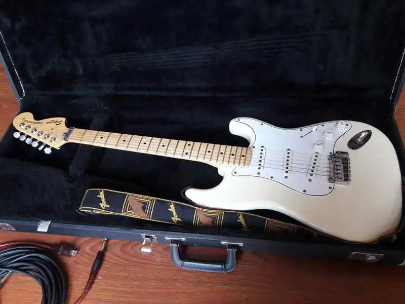 Squier Stratocaster Elektromos gitár