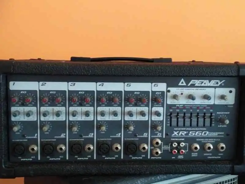 Peavey XR 560 Mixer amplifier for sale - Tata, Magyarország