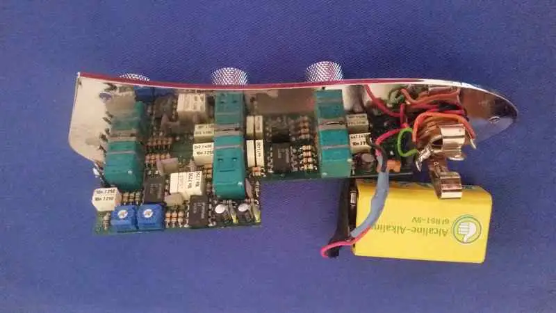 J-RETRO 01 John East Bass guitar electronics