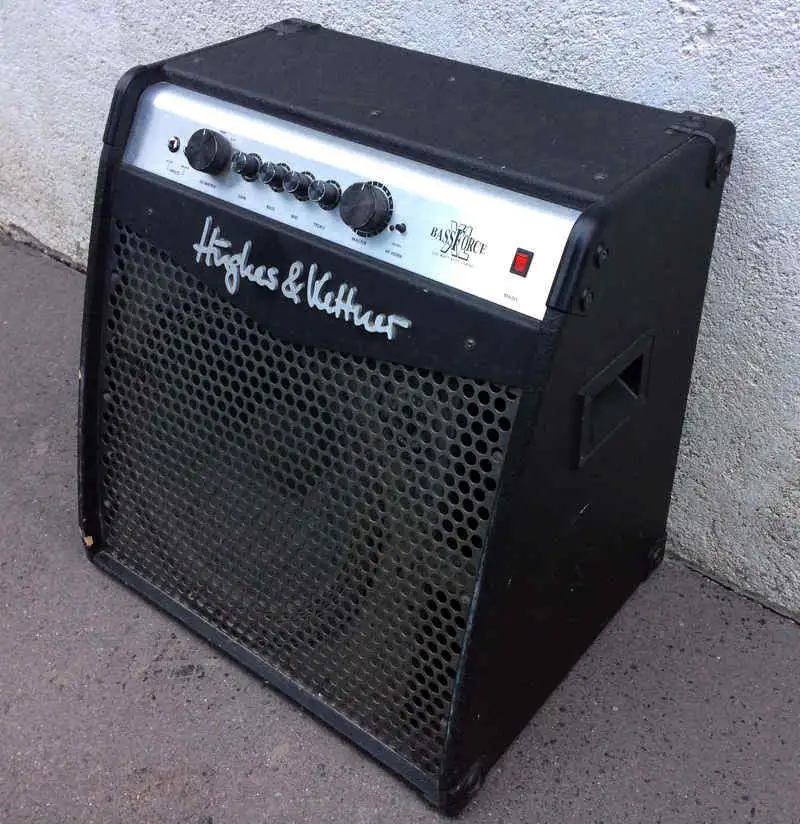 ベース Hughes & Kettner BASS FORCE XXL combo Used Hughes & Kettner BASS FORCE XXL Bass Amps Bass Amps