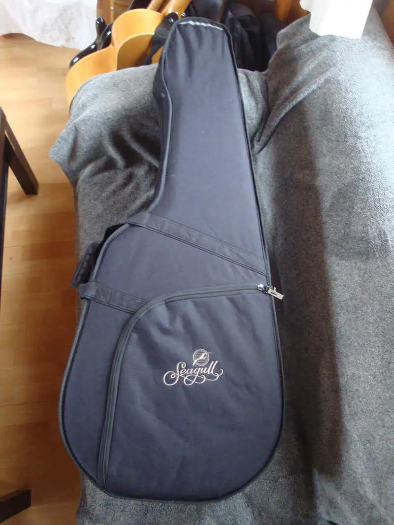 Seagull TRIC Case Deluxe Gitártok