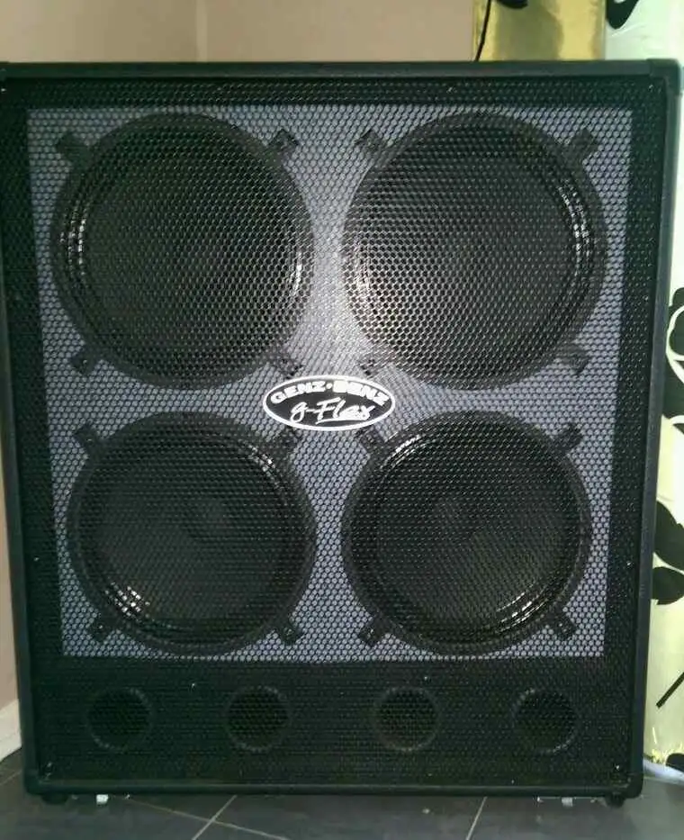 GENZ BENZ GB412G-Flex 300 wattos gitárláda Reproduktor pre gitarovú skriňu