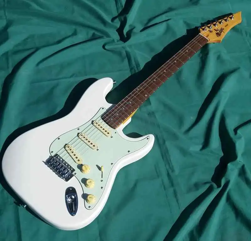  Stratokaszter Guitarra eléctrica