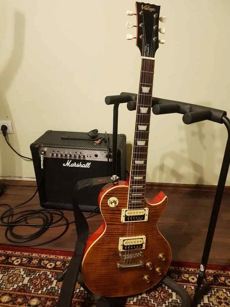 Vintage V100 AFD Elektromos gitár