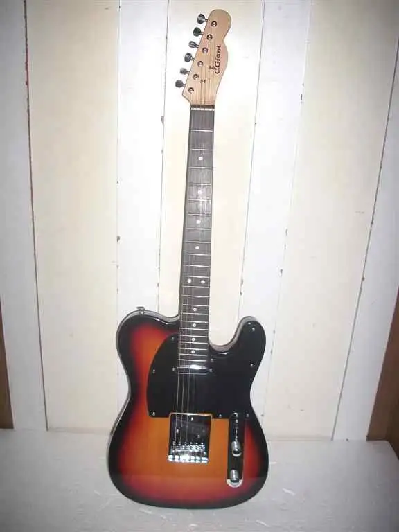  újszerű Elektromos gitár