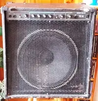 Reflex Cres Bass 70W Basszusgitár kombó [2018.09.04. 17:22]