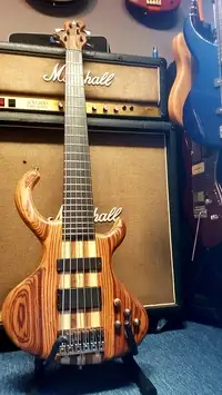 Blasius Kata 6 Bass guitar [September 19, 2018, 10:43 pm]