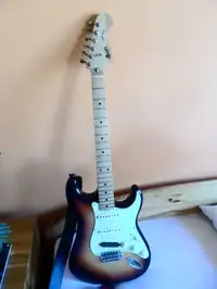 Maya Szólógitár Guitarra eléctrica [October 5, 2018, 5:25 pm]