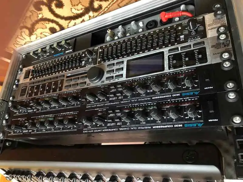Behringer FBQ1502HD Ultragraph Pro Ecualizador