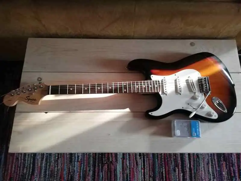 Squier Fender Squier Affinity Strat Balkezes elektromos gitár