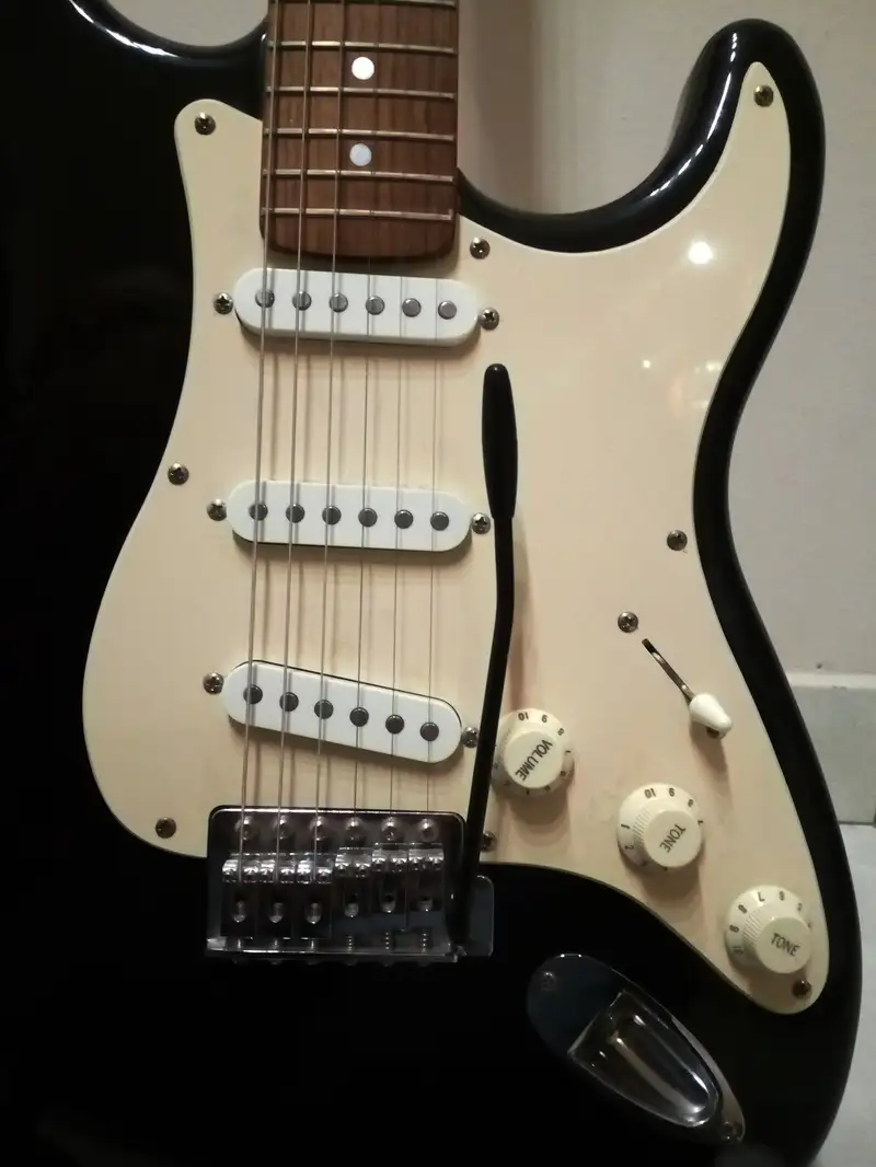 Squier Affinity 22 bund Electric guitar