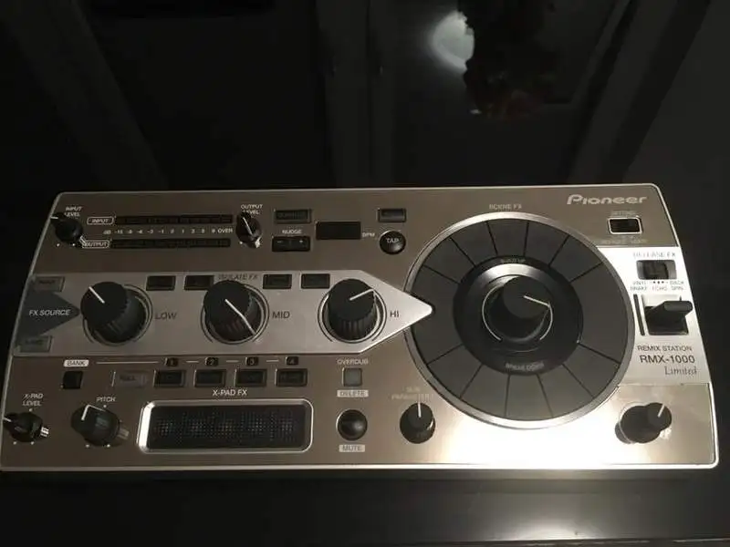 Pioneer RMX-1000 Limited Edition Procesador de efectos para DJ