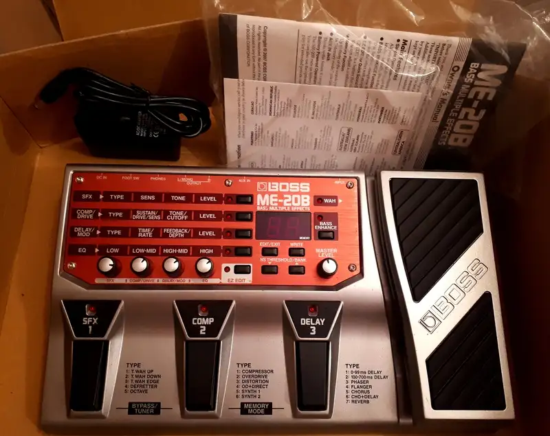 BOSS ME-20B Bass Multi-Effekt
