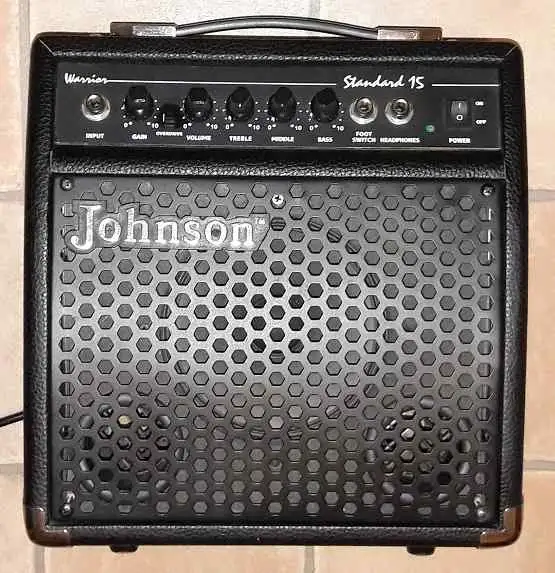 Johnson Standard 15 Guitar combo amp