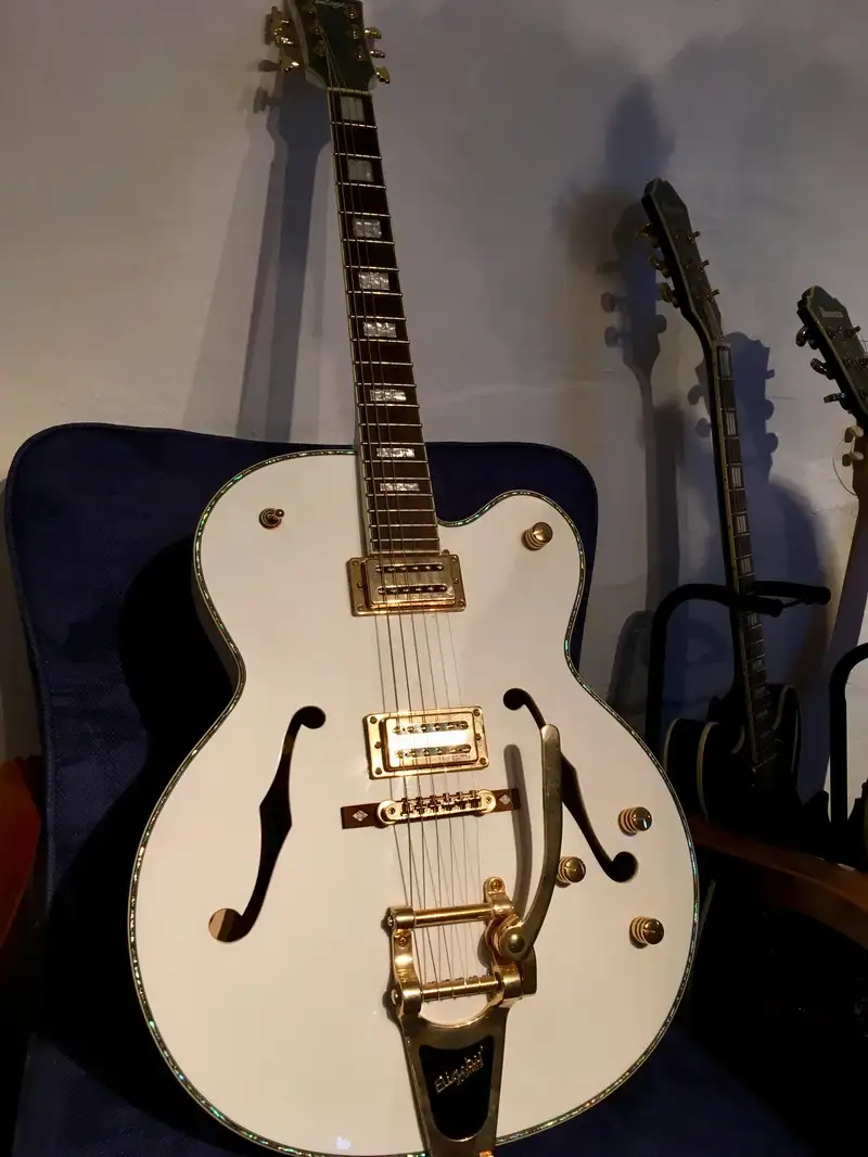 Vintage VSA850 Electric guitar