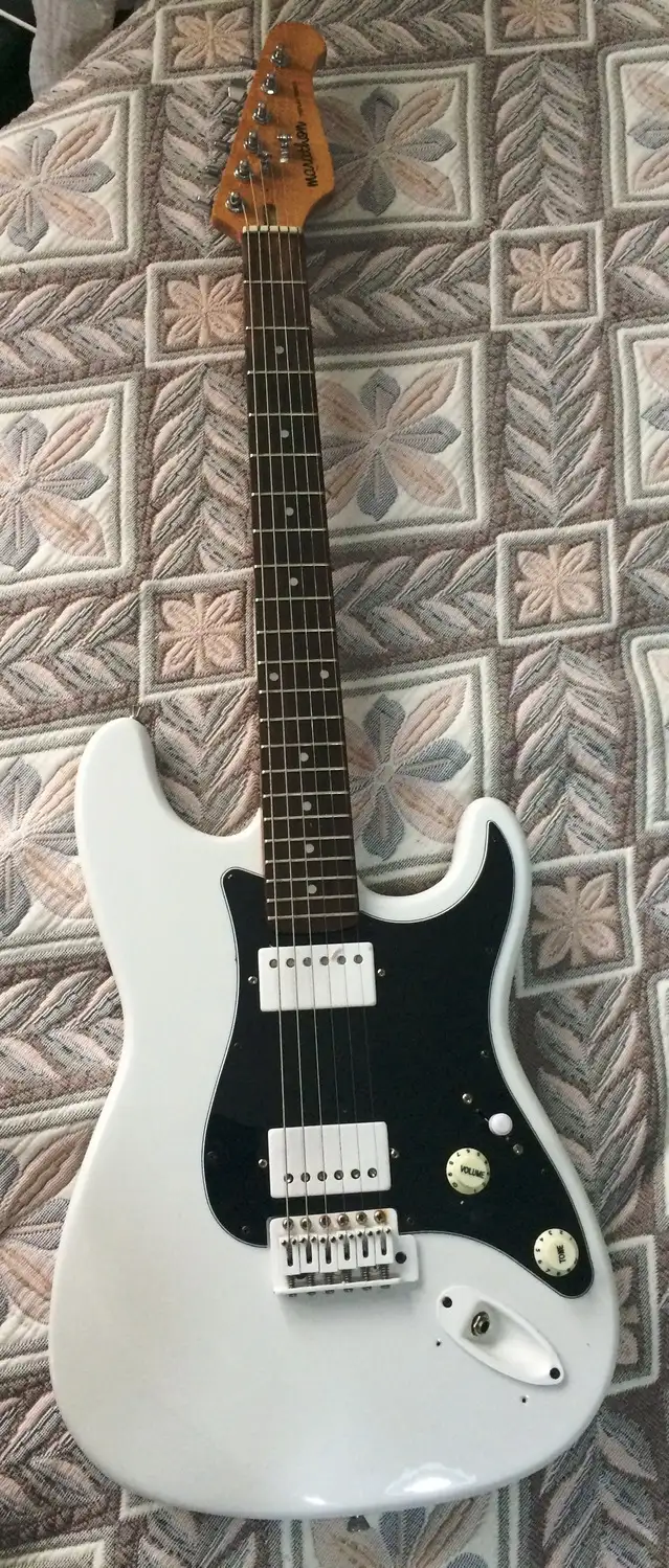 Marathon Replay Series Strat Electric guitar