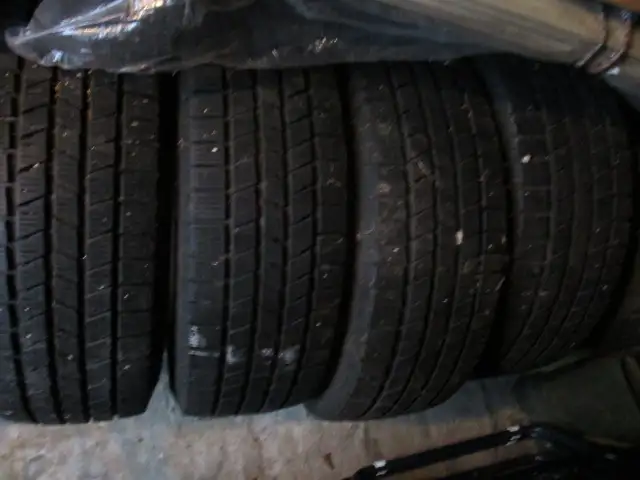 - Pirelli téligumik CSERE HANGSZERRE Egyéb
