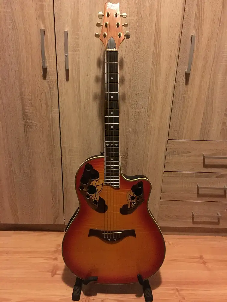  YR-60 CS Guitarra electroacústica