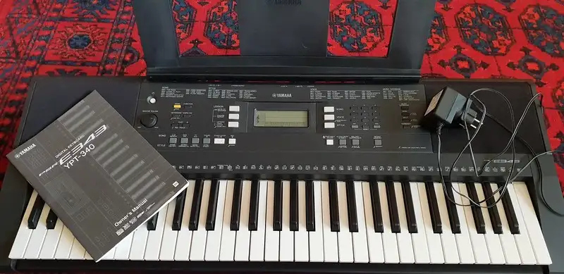 YAMAHA YPT-340  PSR-E343 Szintetizátor