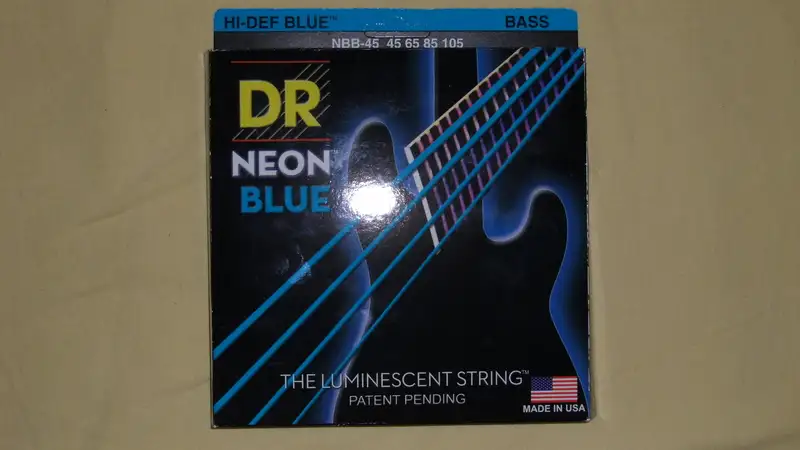 DR Neon Blue Basszusgitár húr