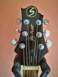 Samic Greg Bennett AV-3 E-Gitarre [December 25, 2018, 10:31 pm]