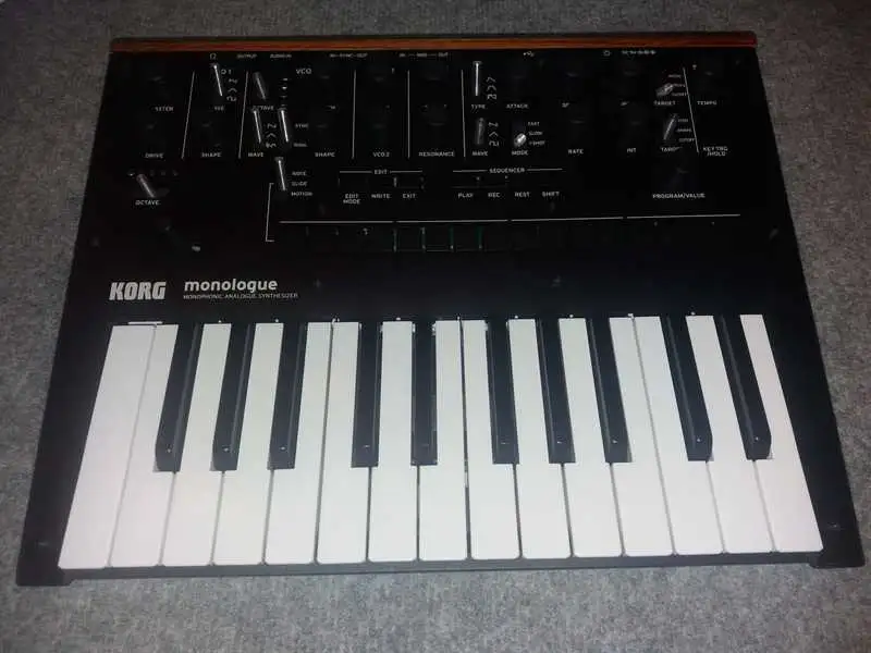Korg Monologue Analóg szintetizátor