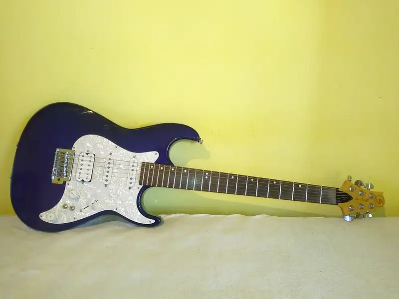  Malibu MB50 Electric guitar