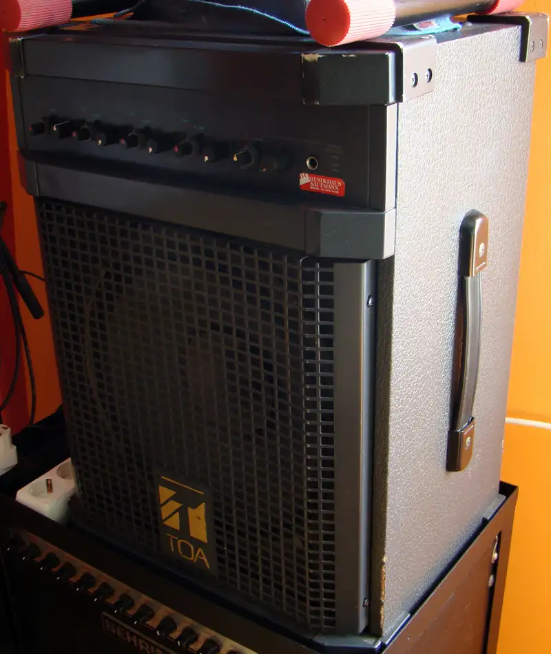 TOA KD-1 Keyboard Verstärker