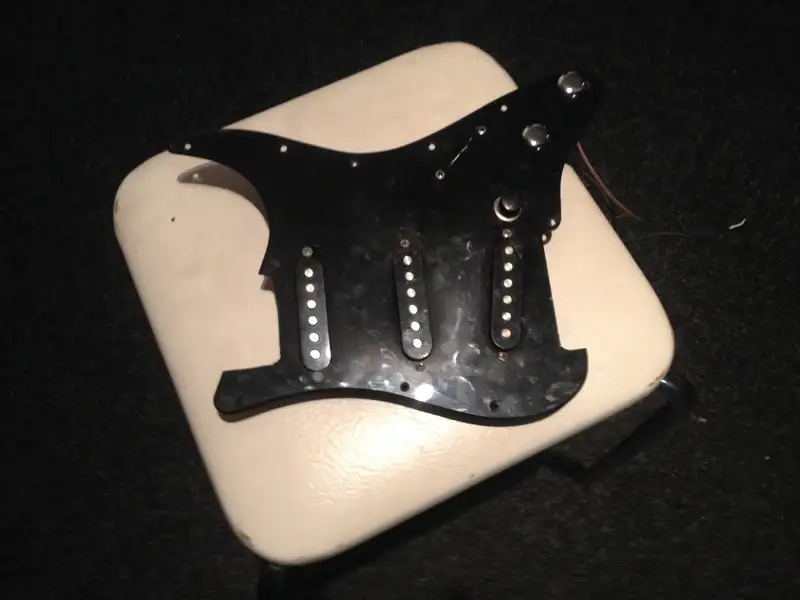 H&K Stratocaster Electronics