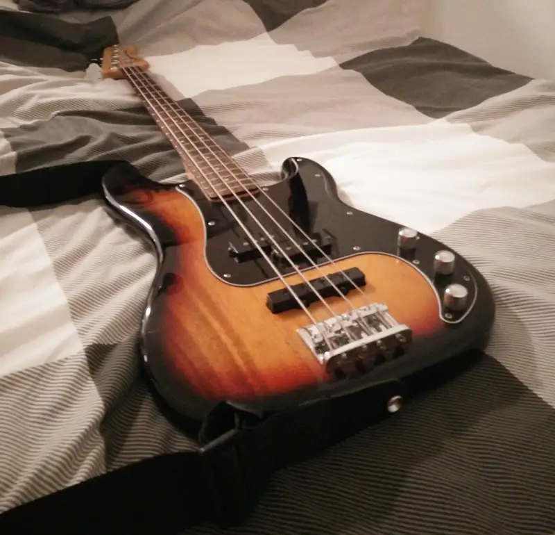 Squier Vintage Modified PJ Bass Bass Gitarre
