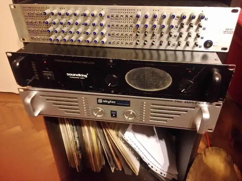 SKYTEC PRO1000 Végfok
