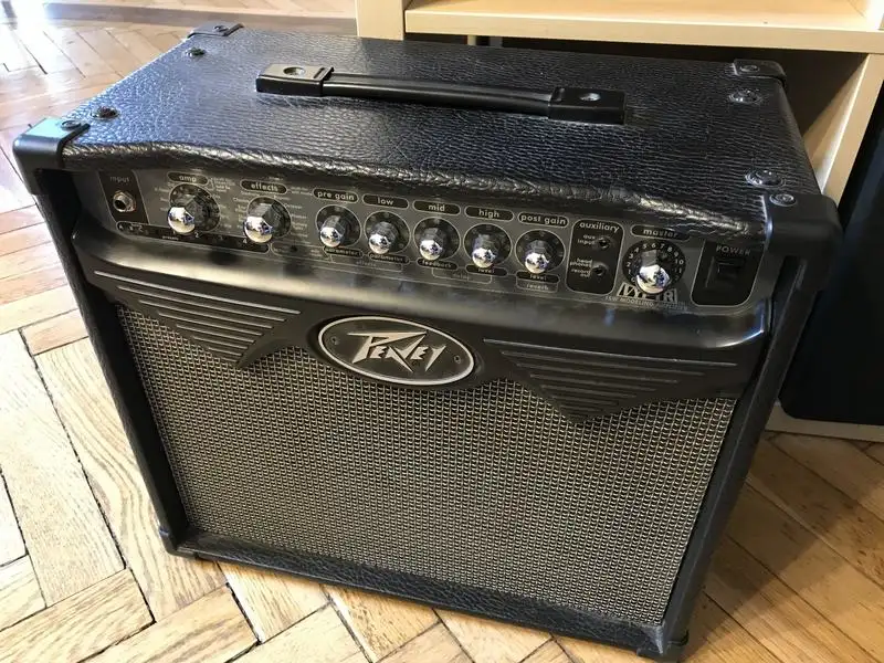 Peavey Vypyr 15 Gitárkombó