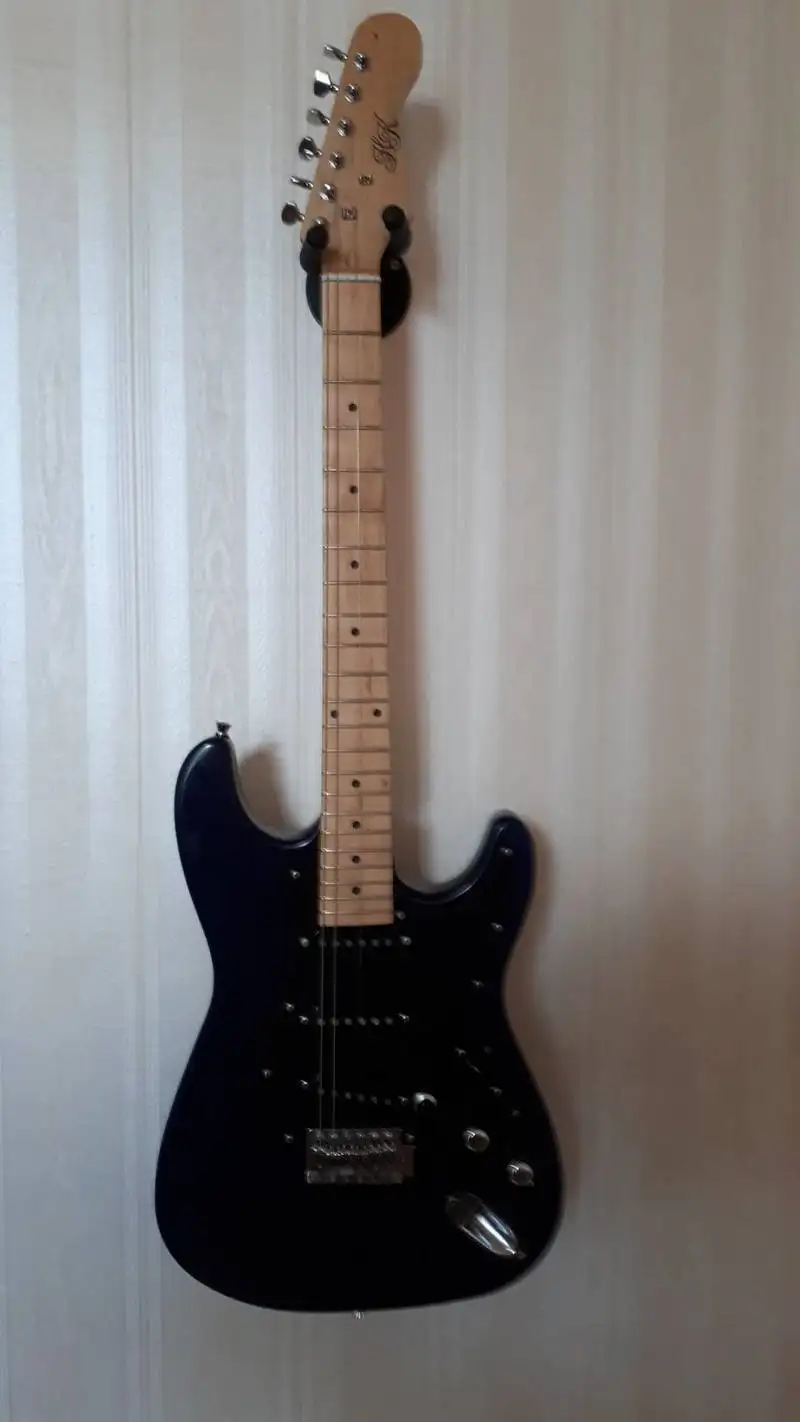 H&K Stratocaster Electric guitar