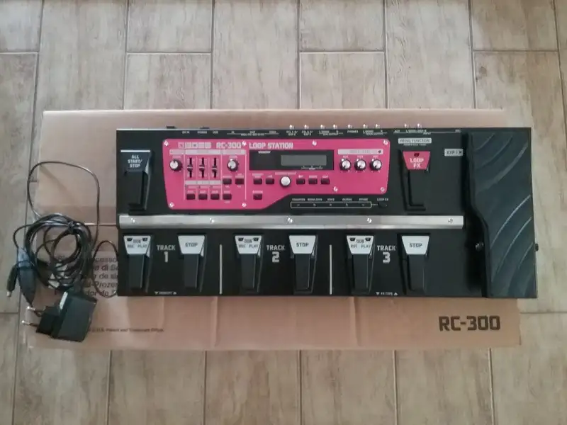 BOSS RC 300 Loop Station Loop station