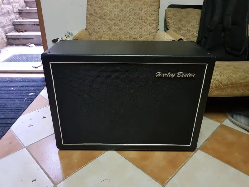 - 212 Gitárláda