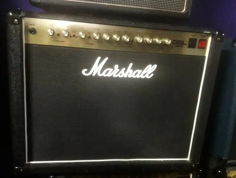 Marshall DSL40C 40 wattos fullcsöves gitárkombó Gitárkombó
