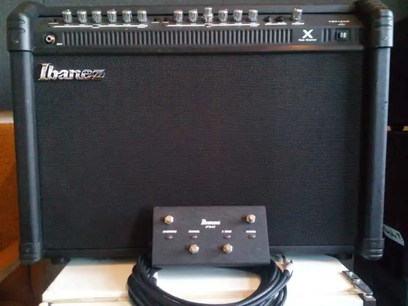 Ibanez TBX150R Gitárkombó